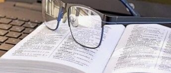 长郡中学2027届高三上数学开学考英语试卷+答案+听力